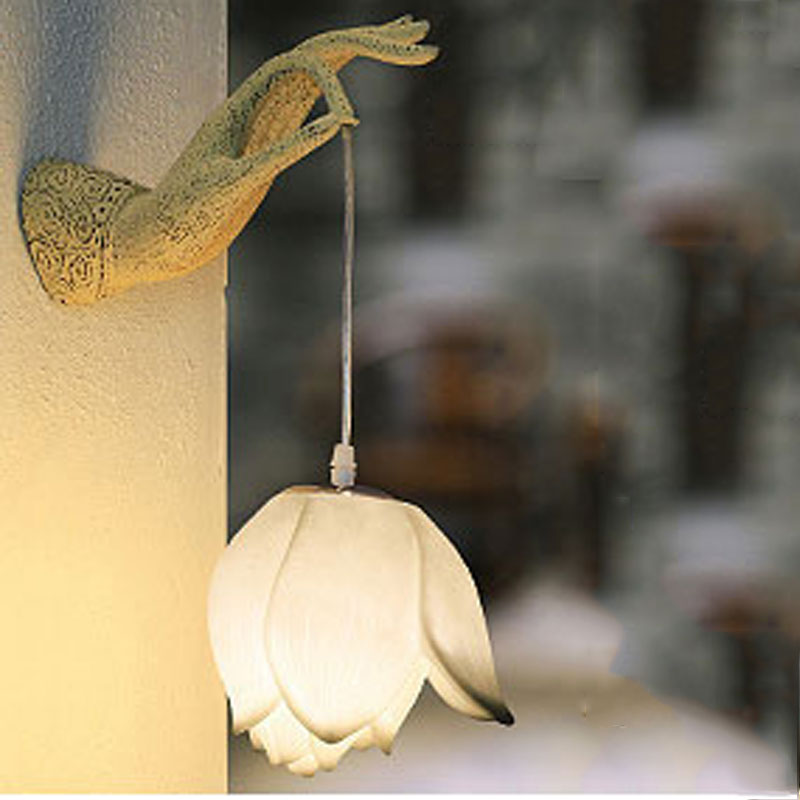 Lotus Bergamot Wall Lamp
